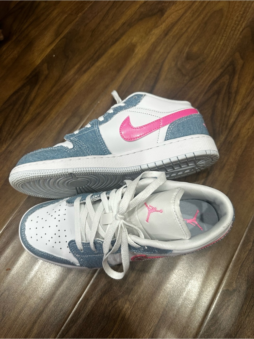 Jordan Kids Low-Top Sneakers - White with Light Blue and Pink Accents - Picture 4 of 5